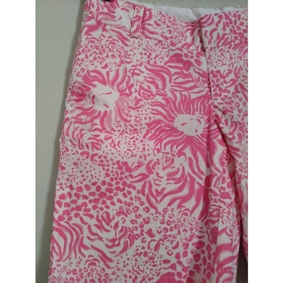 Lilly Pulitzer Chipper Shorts in Get Spotted Print - Picture 8 of 8